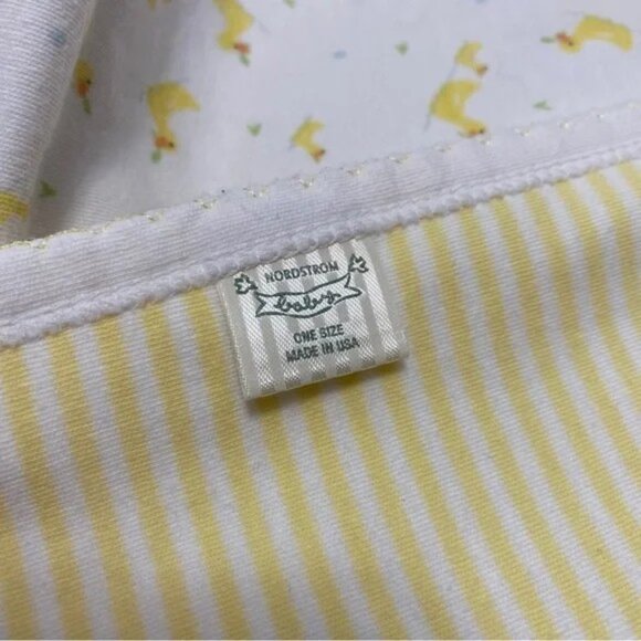 NORDSTROM BABY YELLOW DUCKLING CHICKS RECEIVING SWADDLE JERSEY KNIT BLANKET - Picture 3 of 7